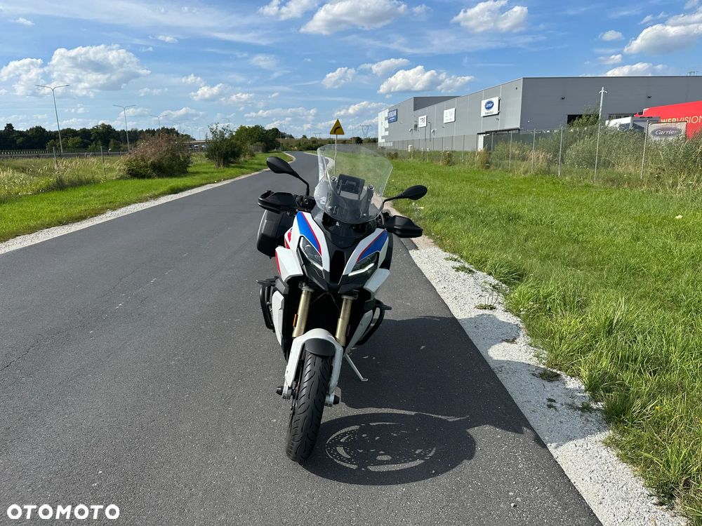 BMW XR - 3