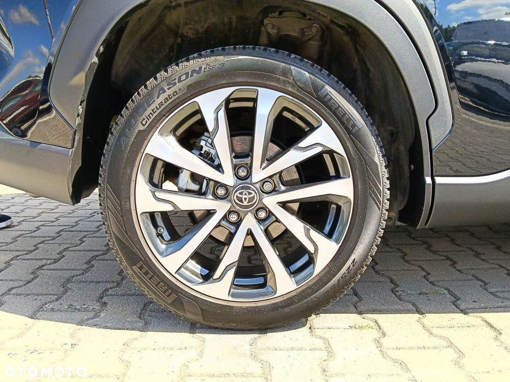 Toyota Corolla Cross - 17