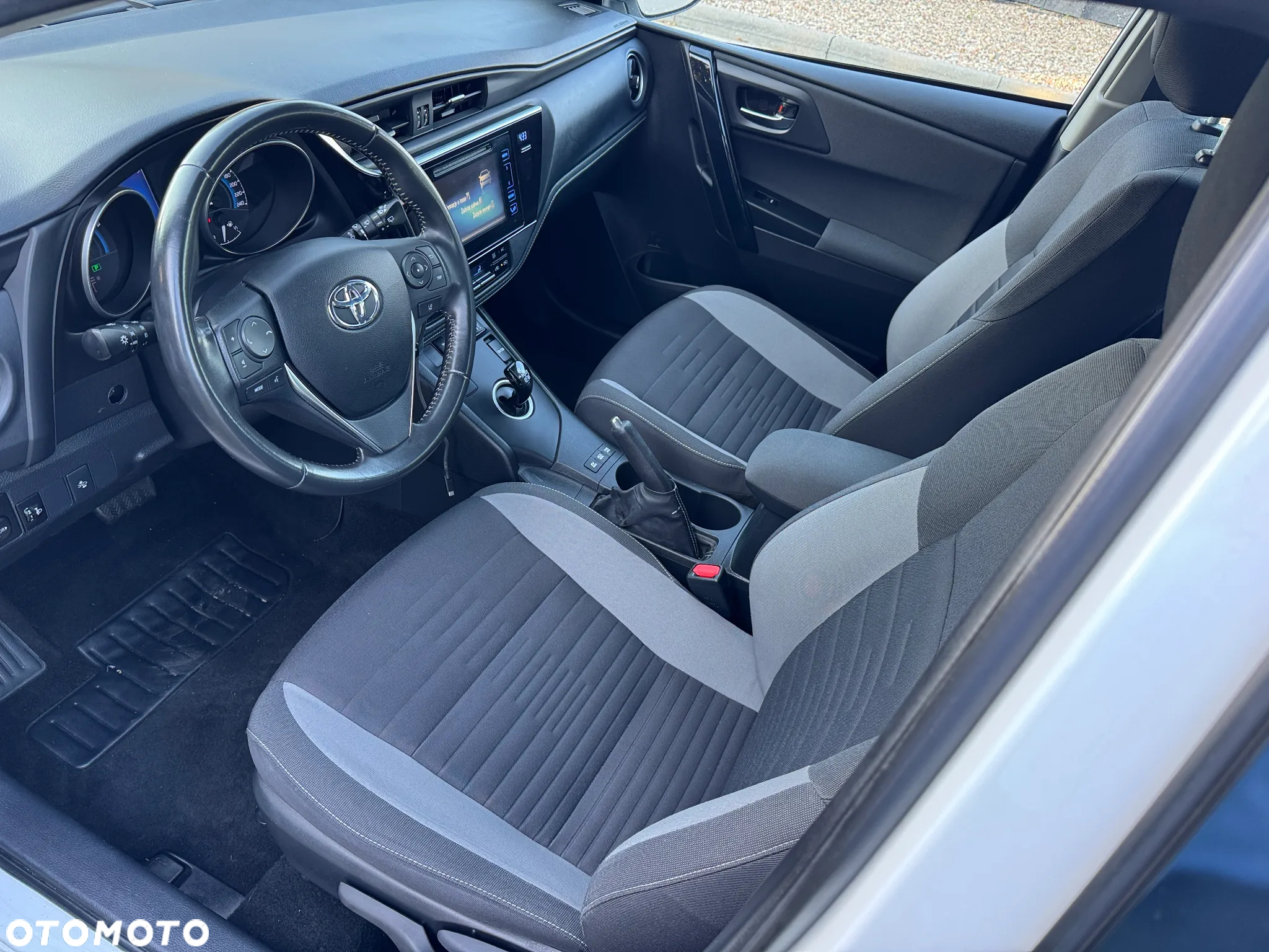 Toyota Auris 1.8 VVT-i Hybrid Automatik Comfort - 11