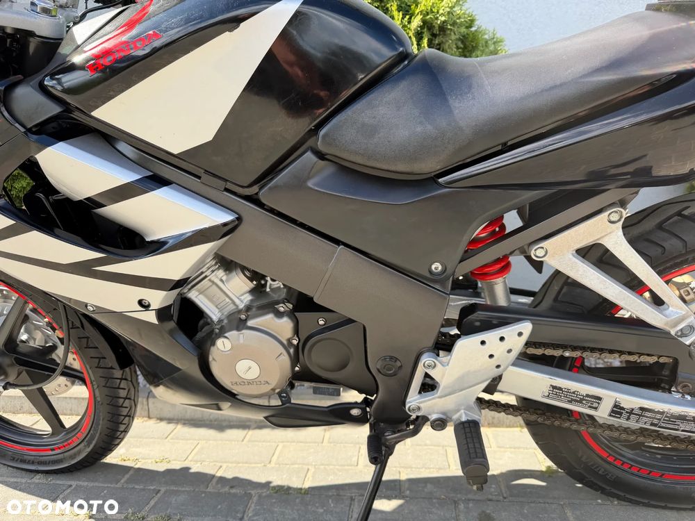 Honda CBR - 35