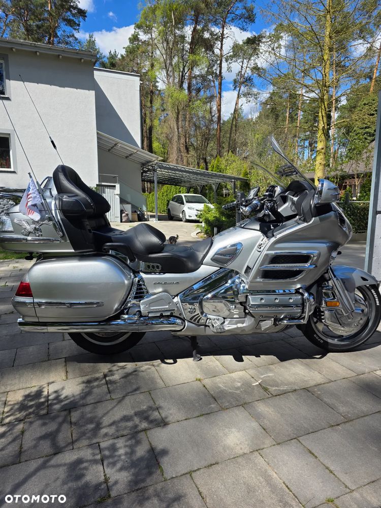 Honda GL - 5