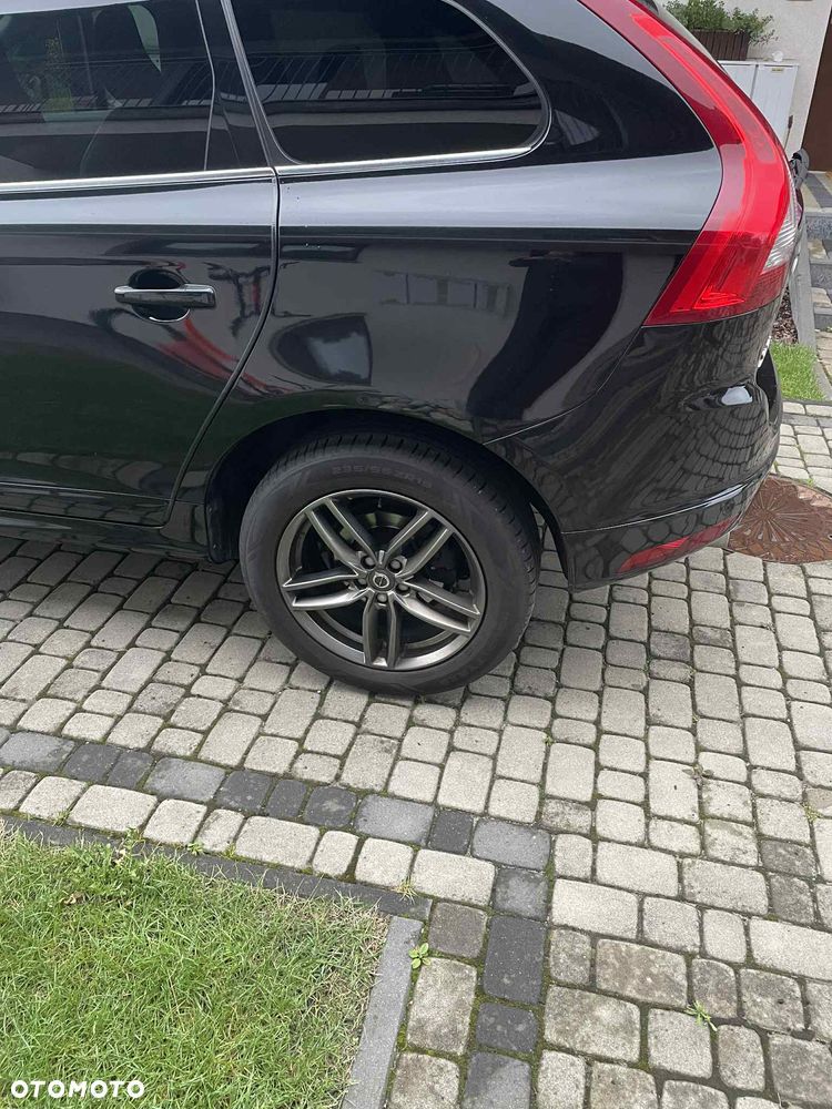 Volvo XC 60 - 8