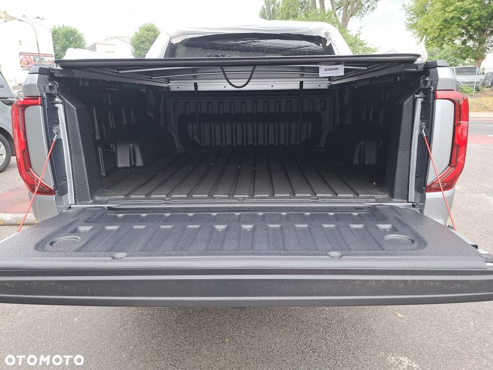 Volkswagen Amarok - 8