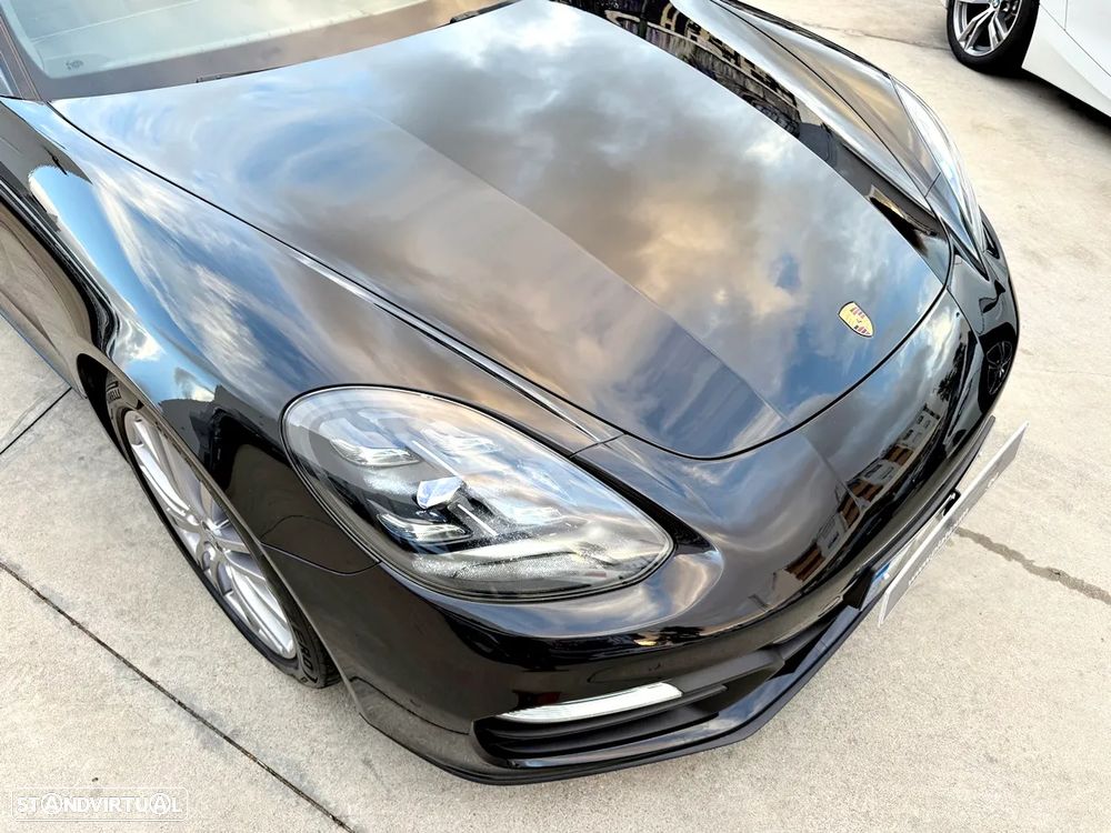 Porsche Panamera 4 E-Hybrid - 46
