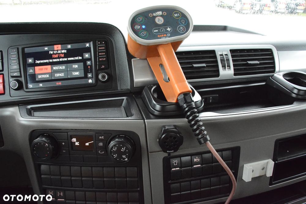 MAN TGS 32.420 / 2019r / 8x4 / Zabudowa CIFA / Niski przebieg / 9m3 / Nowe opony - 18