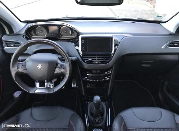 Peugeot 2008 - 5