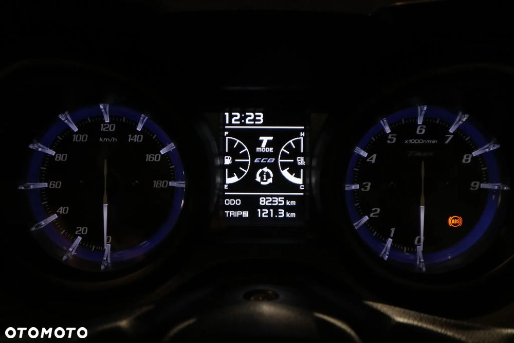 Yamaha Tmax - 14