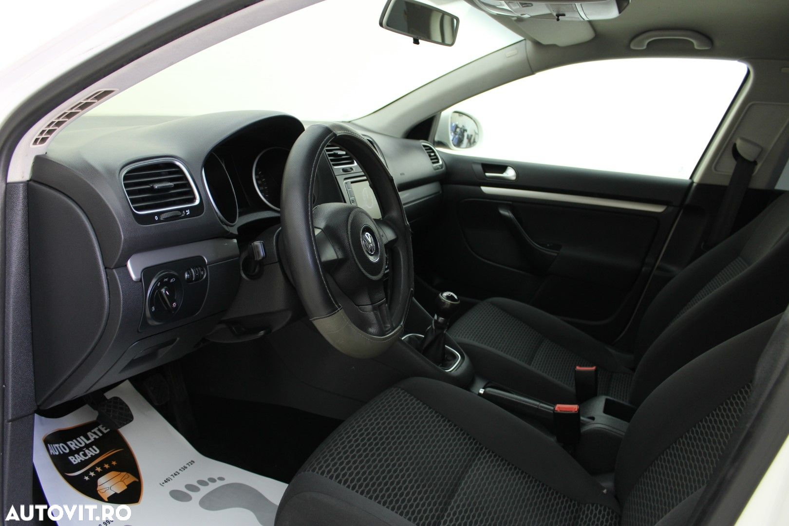 Volkswagen Golf - 12