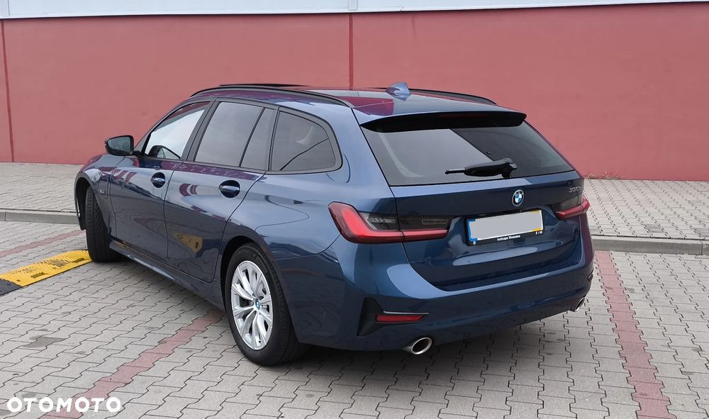 BMW Seria 3 330e Luxury Line - 4