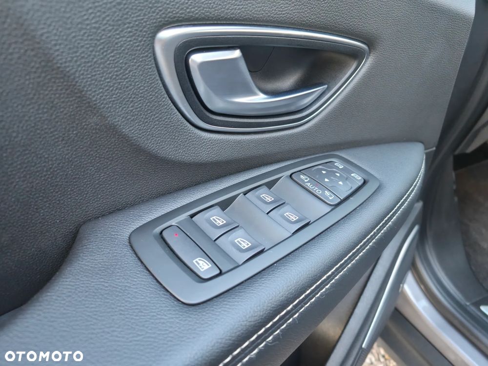 Renault Scenic TCe 140 GPF EDC BOSE EDITION - 32