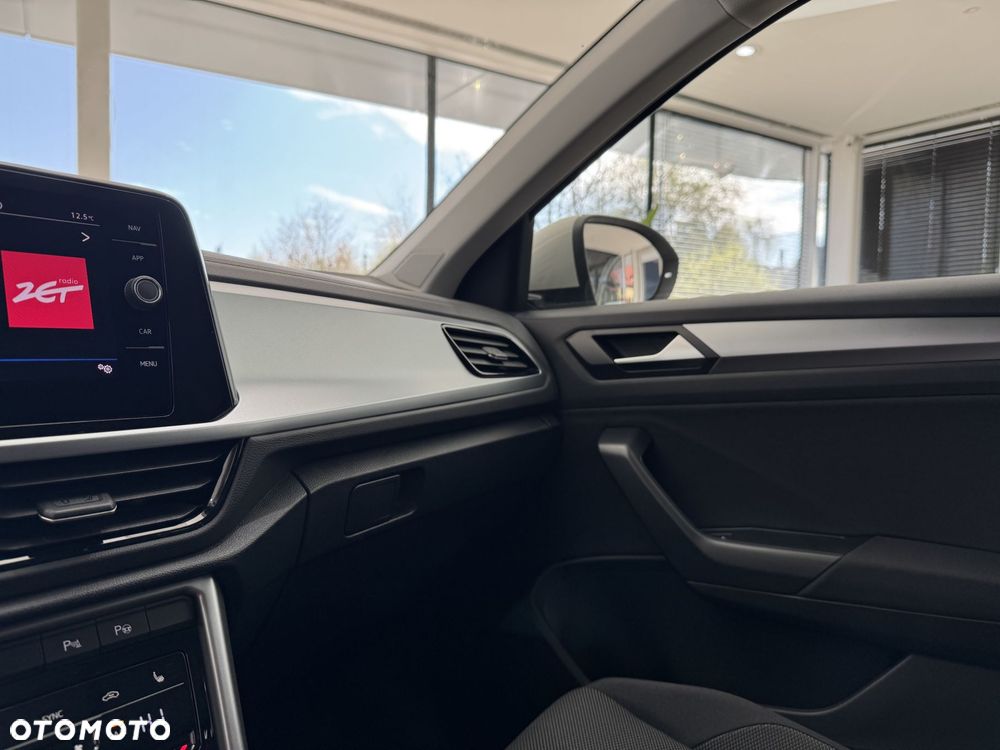 Volkswagen T-Roc - 25