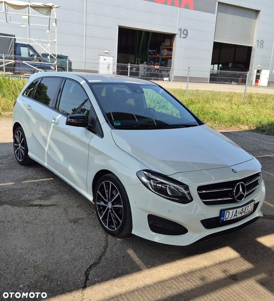 Mercedes-Benz Klasa B 180 UrbanStyle Edition - 9