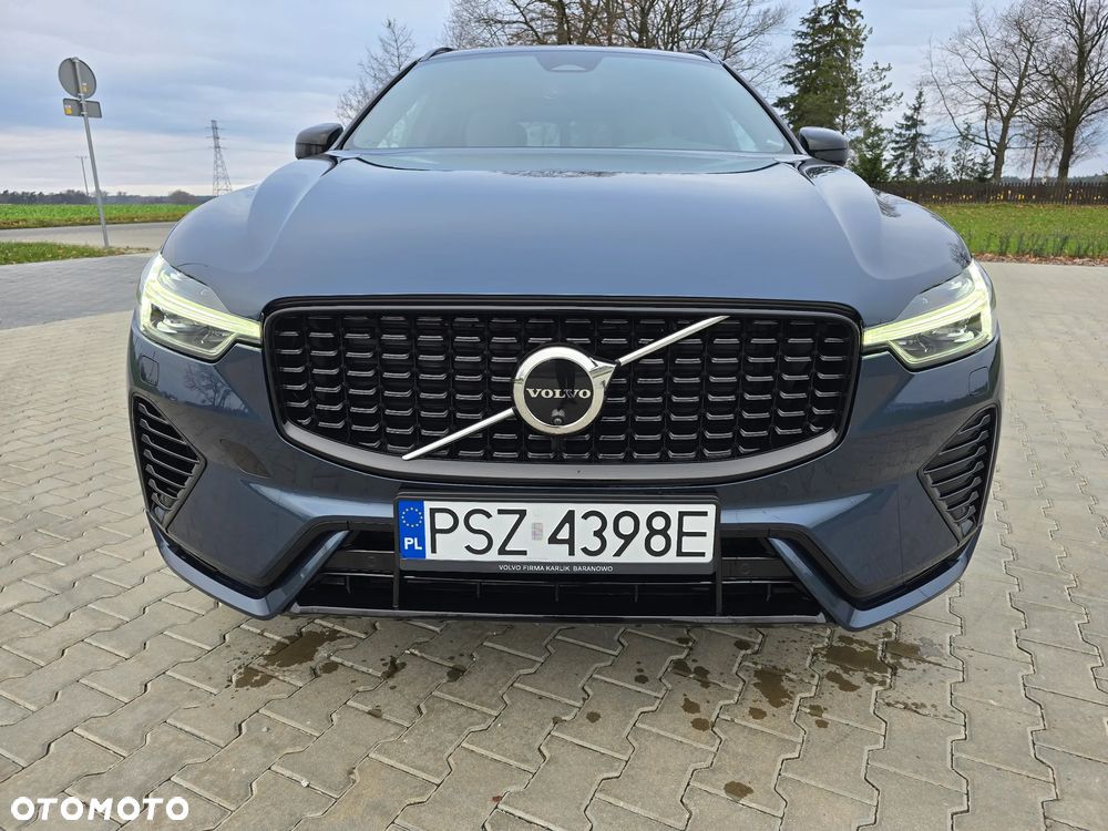 Volvo XC 60 T6 Plug-In Hybrid AWD Plus Dark - 12