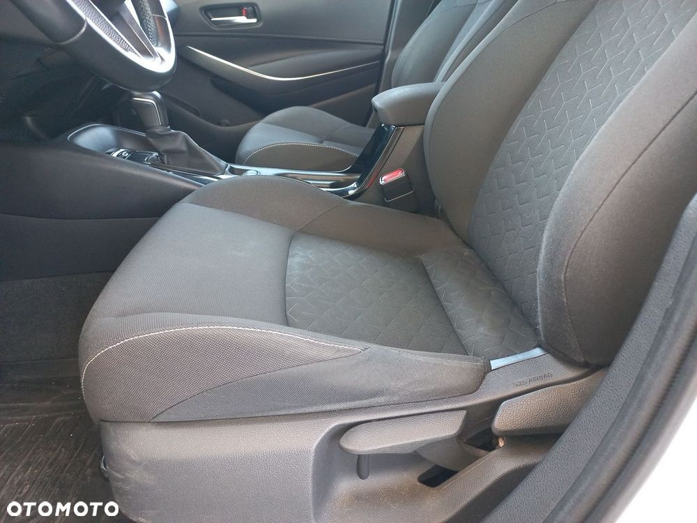 Toyota Corolla - 9