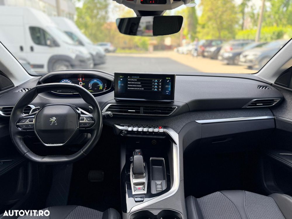 Peugeot 3008 PHEV 300 EAT8 4X4 Allure Pack - 10