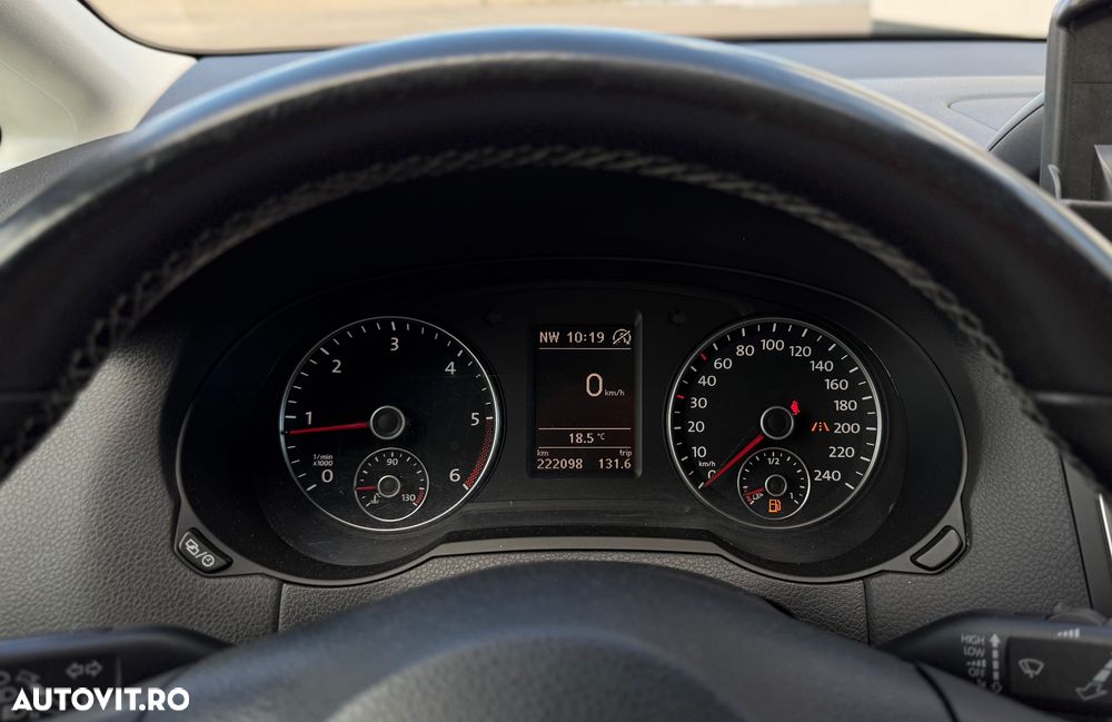 Volkswagen Sharan 2.0 TDI DSG BlueMotion Technology Highline - 10
