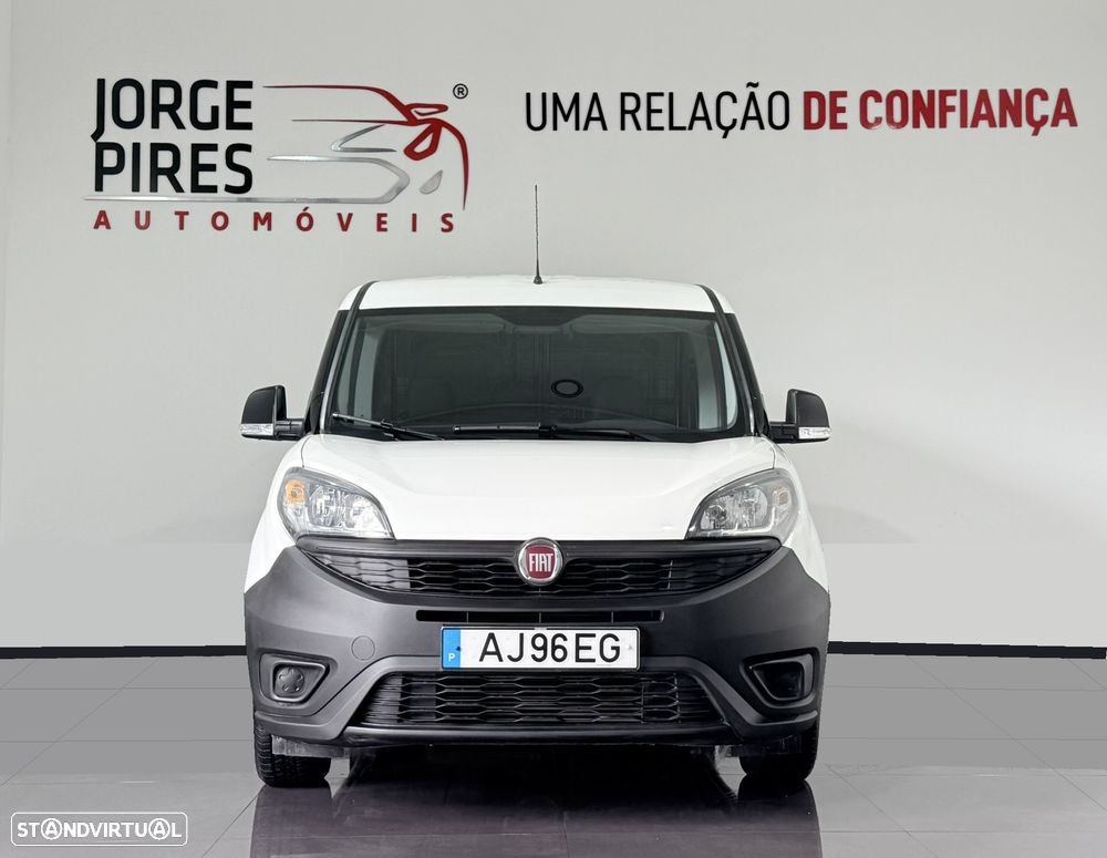 Fiat DOBLO CARGO 1.3 M-JET 95 CV - 3 LUGARES - IVA DEDUTIVÉL - 10