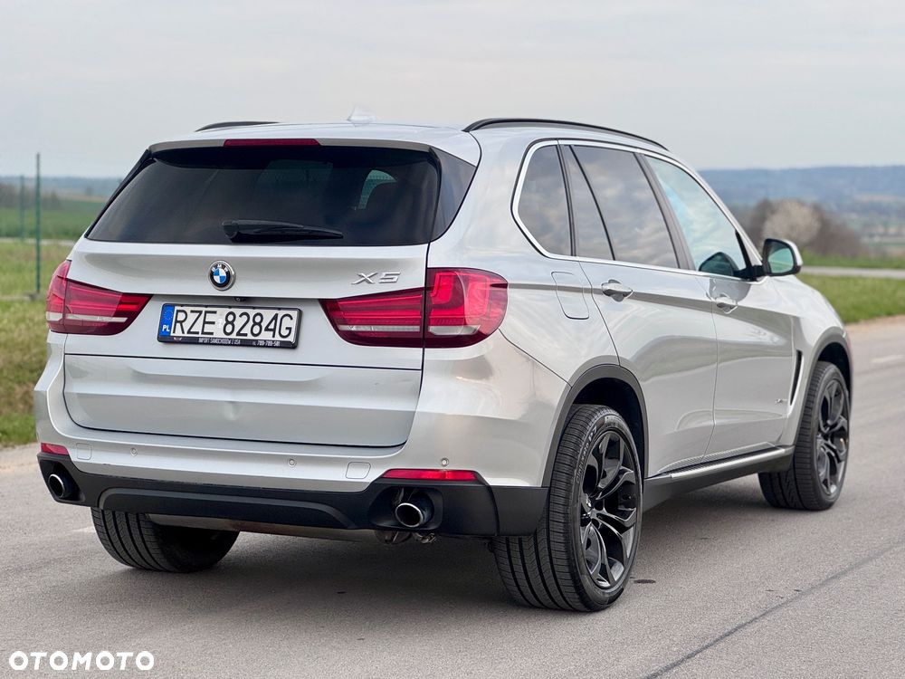 BMW X5 xDrive35i Edition Exclusive - 7