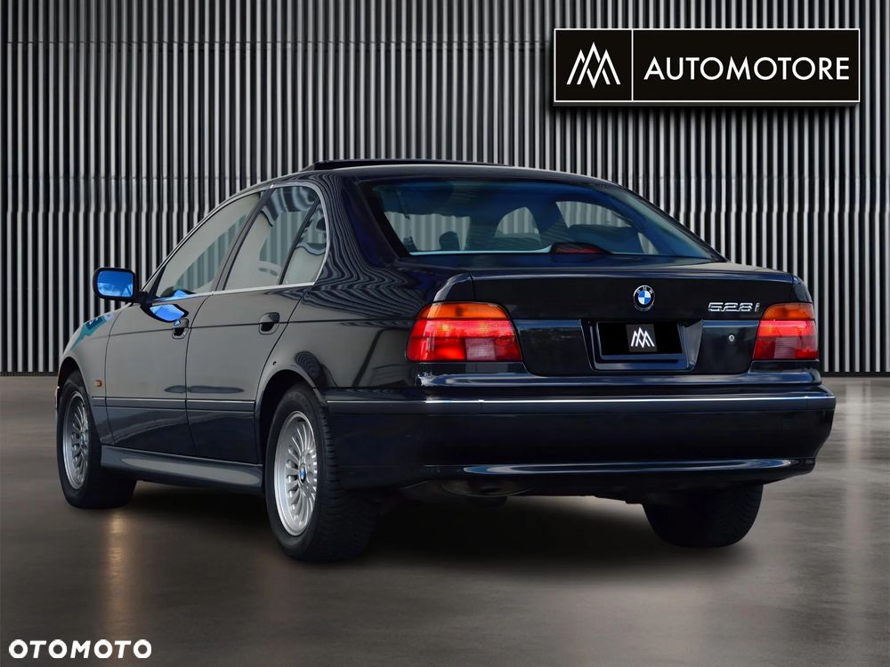 BMW Seria 5 - 8
