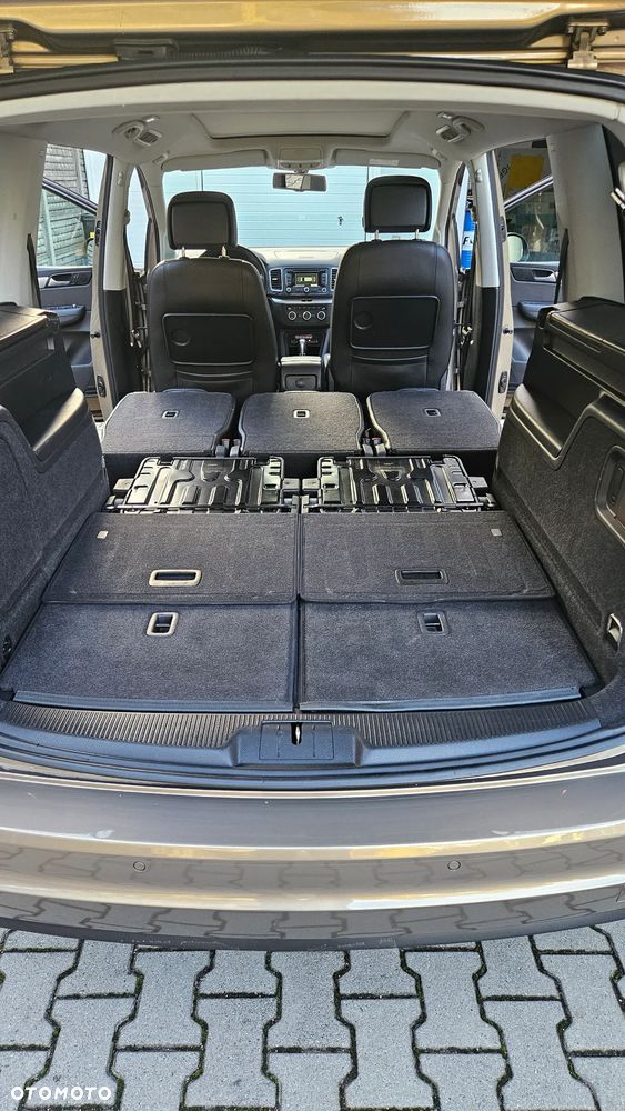 Volkswagen Sharan 2.0 TDI Highline DSG - 14