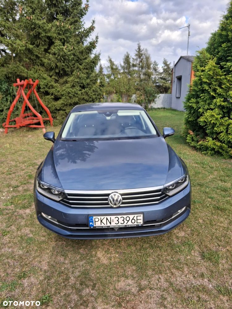 Volkswagen Passat 2.0 TDI SCR Comfortline - 1