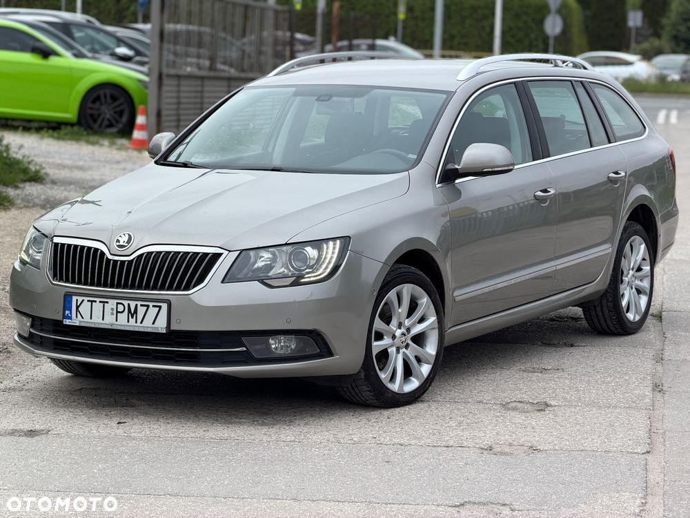 Skoda Superb 2.0 TDI Elegance DSG - 2