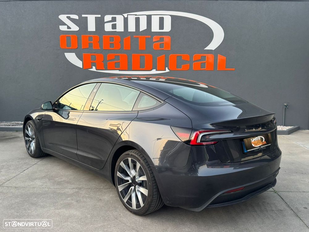 Tesla Model 3 Long Range Tração Traseira - 4