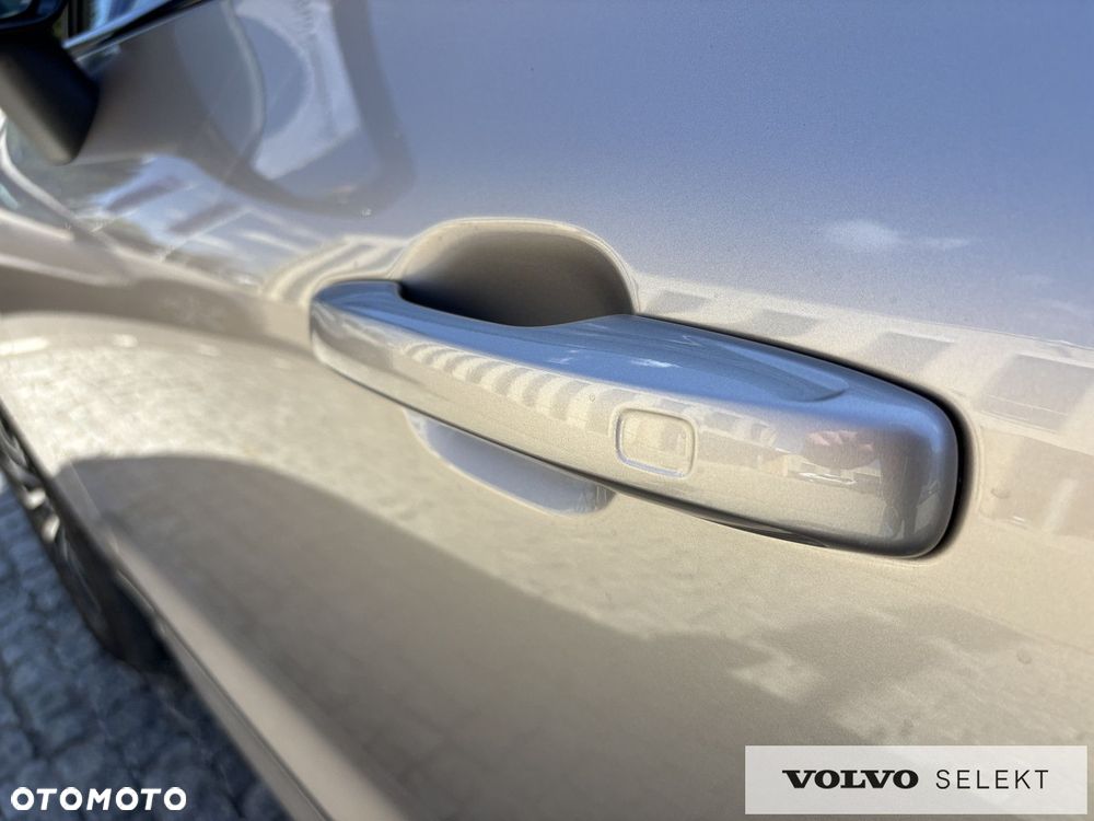 Volvo XC 60 - 8