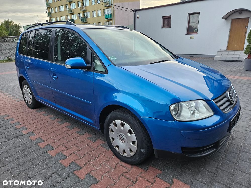Volkswagen Touran - 5