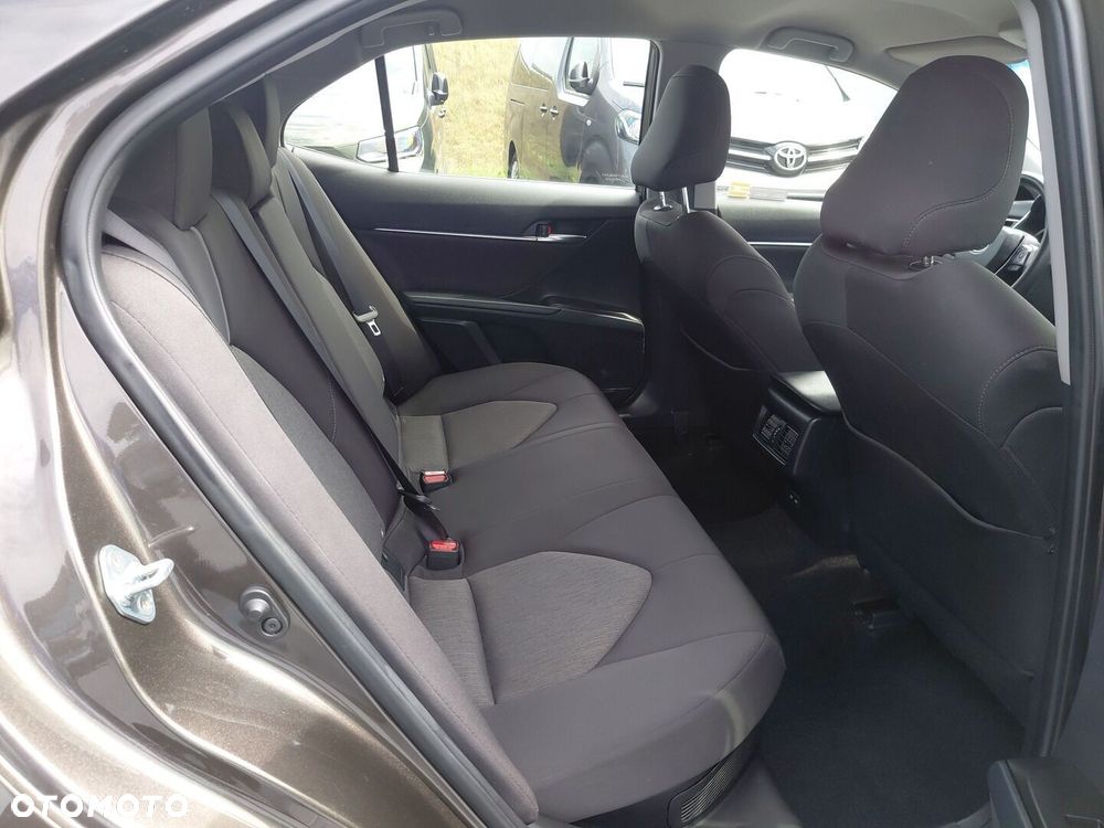 Toyota Camry 2.5 Hybrid Comfort CVT - 10
