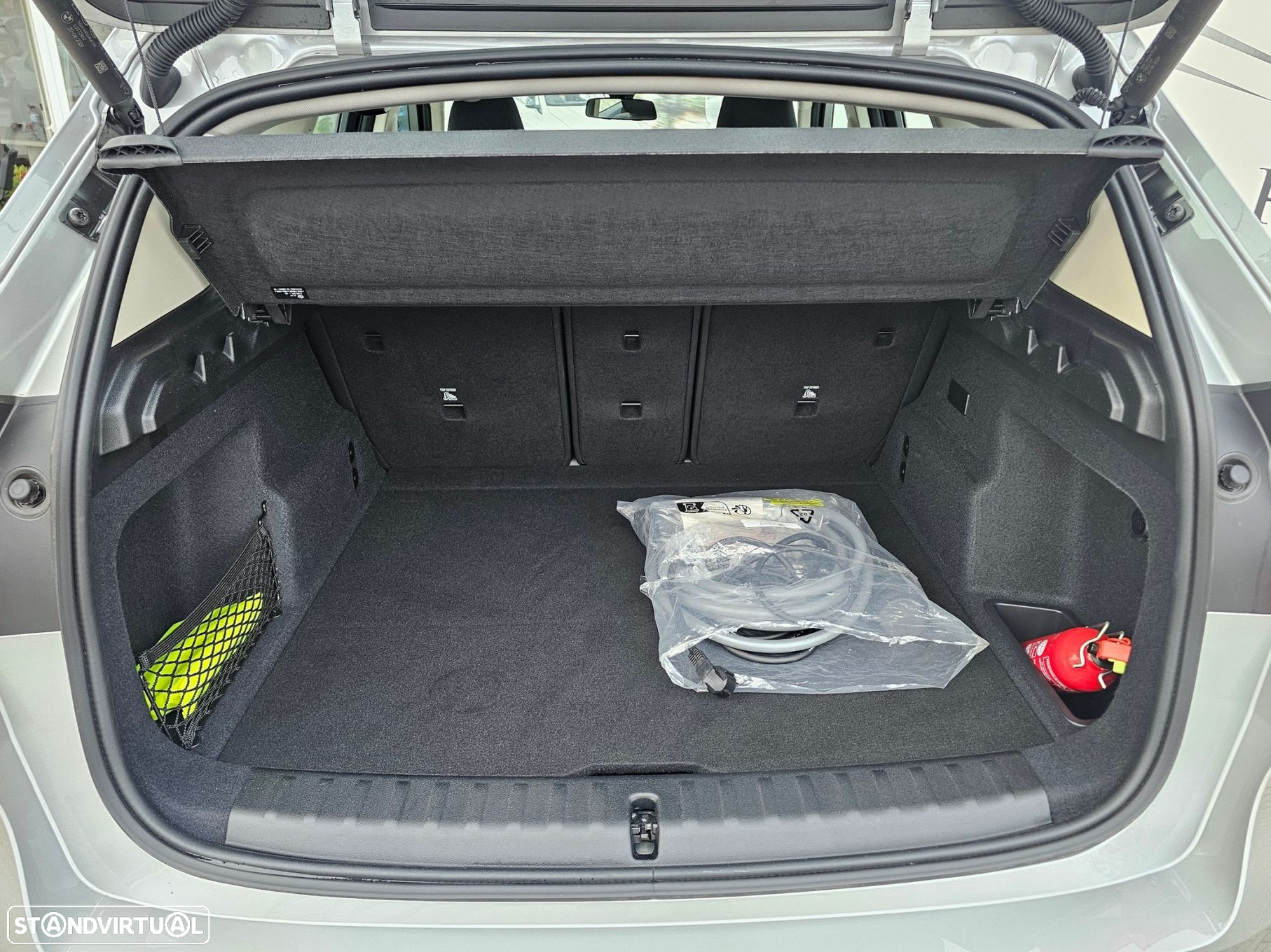 BMW iX1 eDrive20 - 32