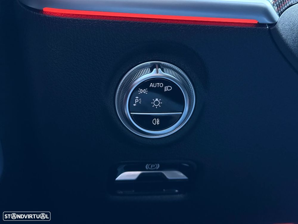 Mercedes-Benz C 63 AMG S E Performance Speedshift MCT9G F1 Edition - 34