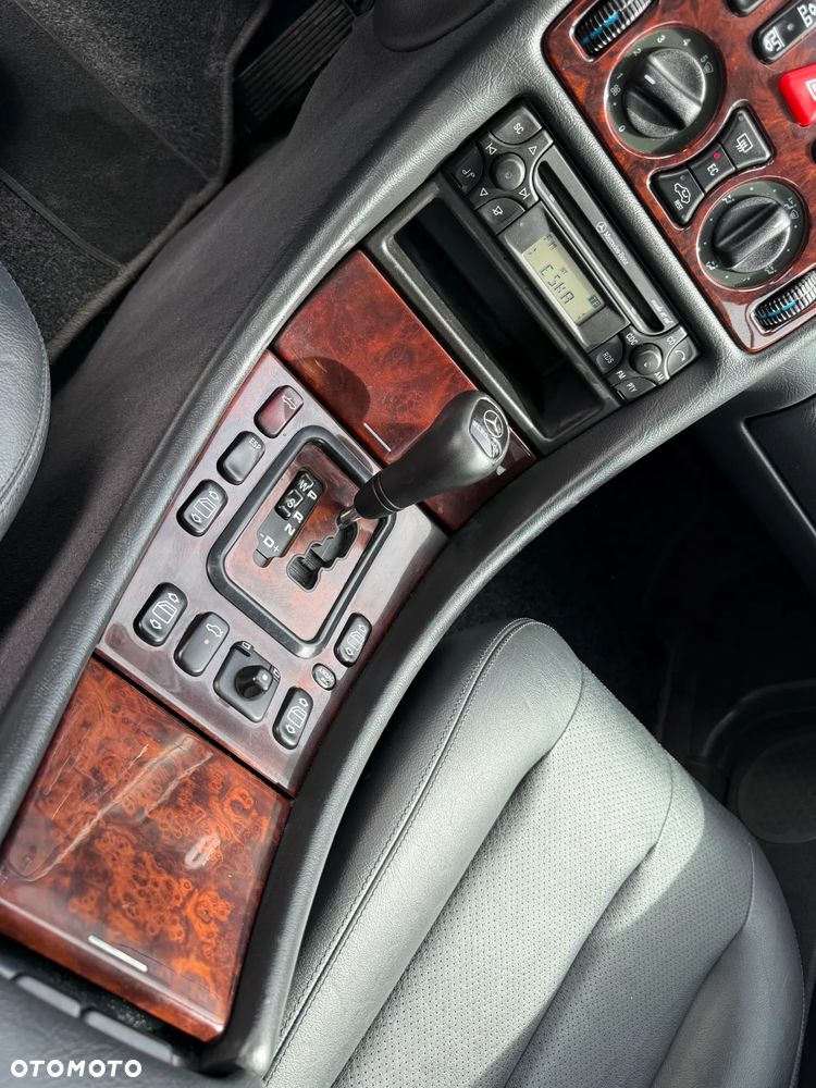 Mercedes-Benz CLK - 20