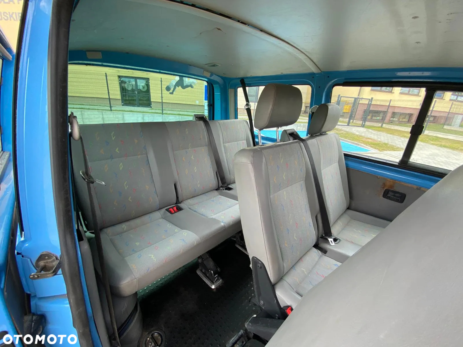 Volkswagen Caravelle - 17