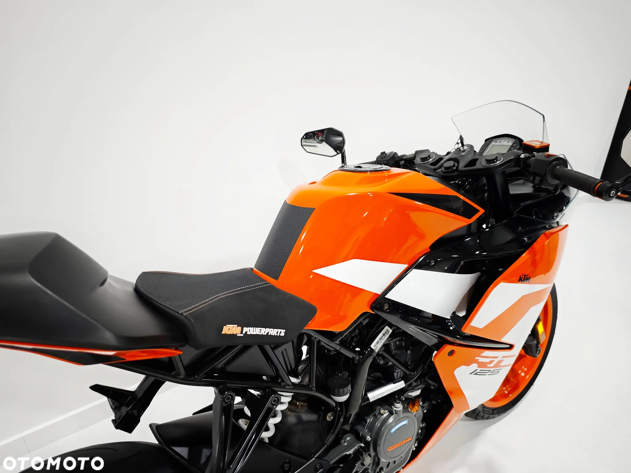 KTM RC 125 - 8