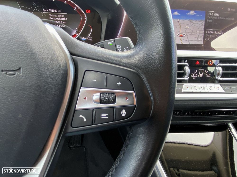 BMW 320 d Aut. Sport Line - 17