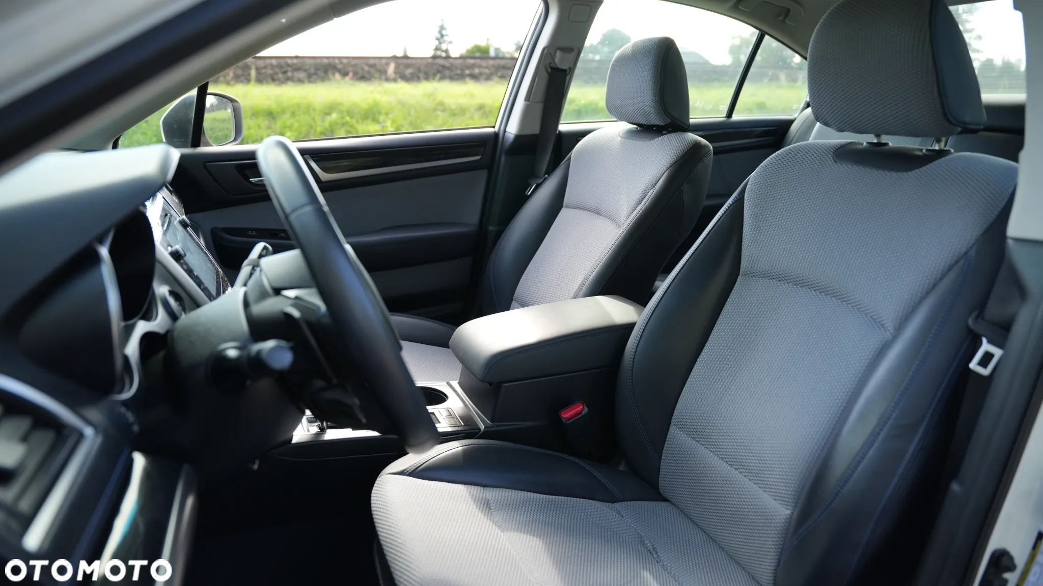 Subaru Legacy - 13