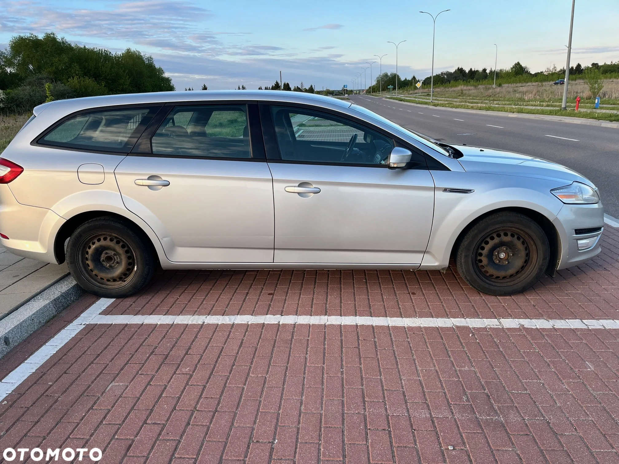 Ford Mondeo 2.0 TDCi Ambiente - 6