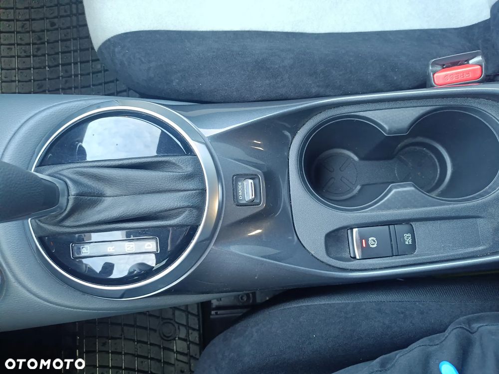 Nissan Juke 1.0 DIG-T N-Connecta DCT - 21