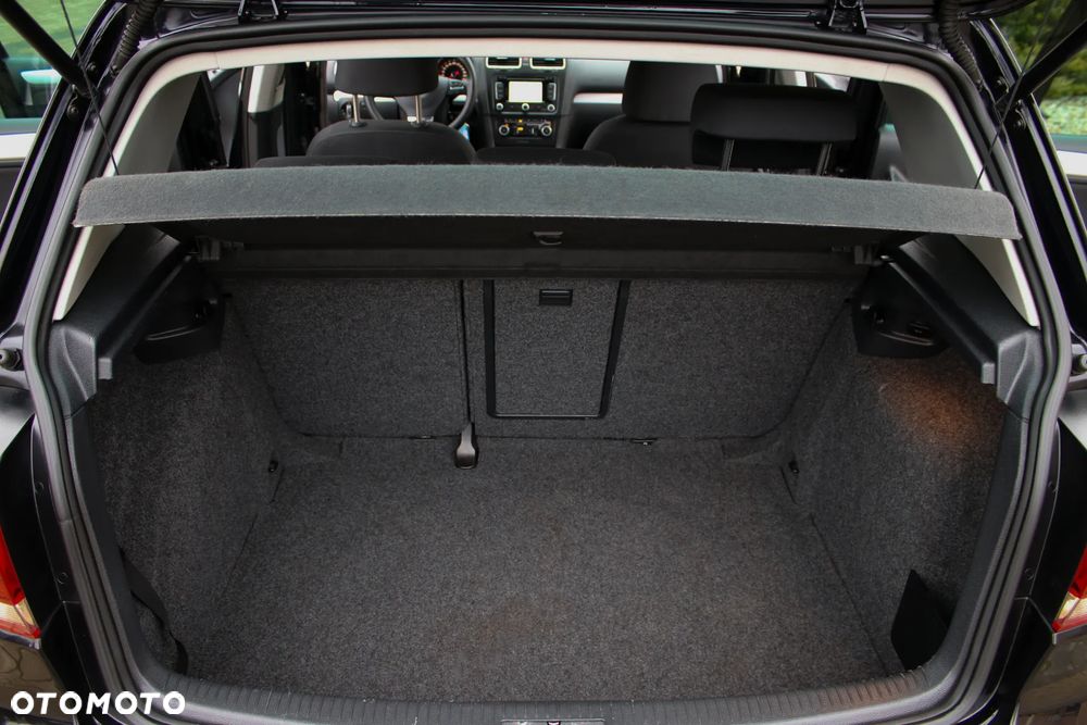 Volkswagen Golf - 39