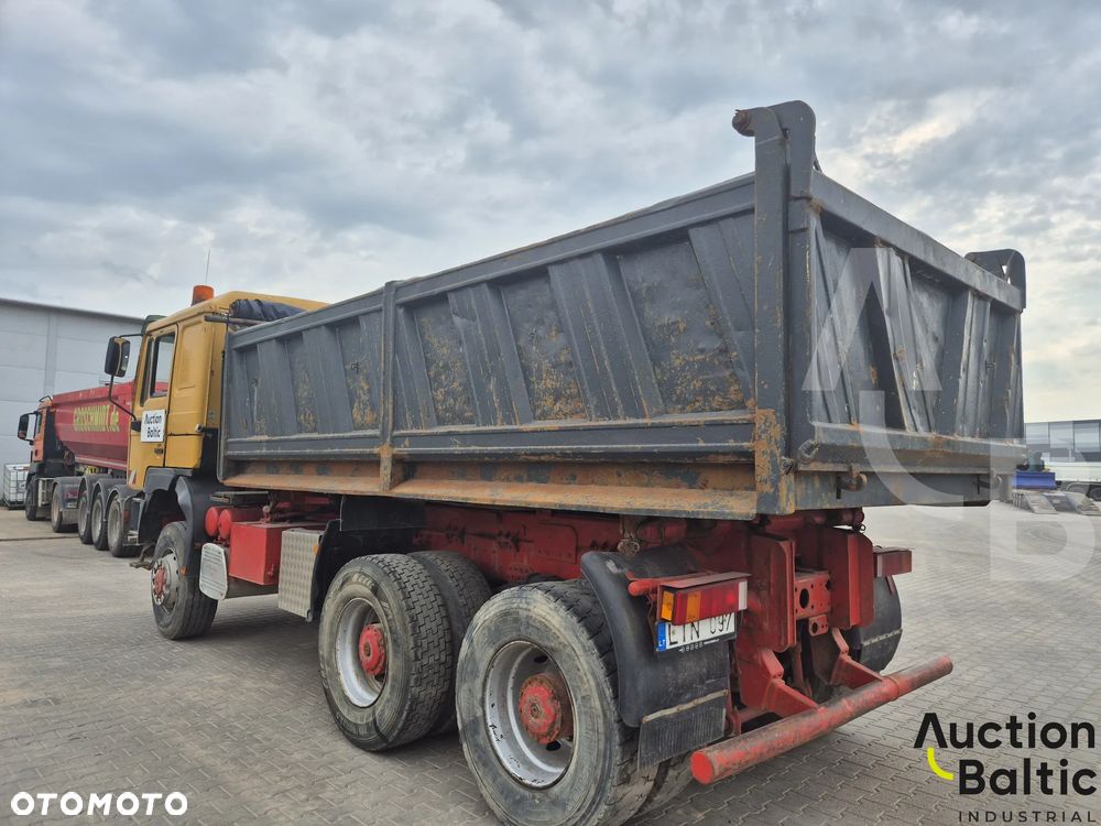 MAN T42 - 6