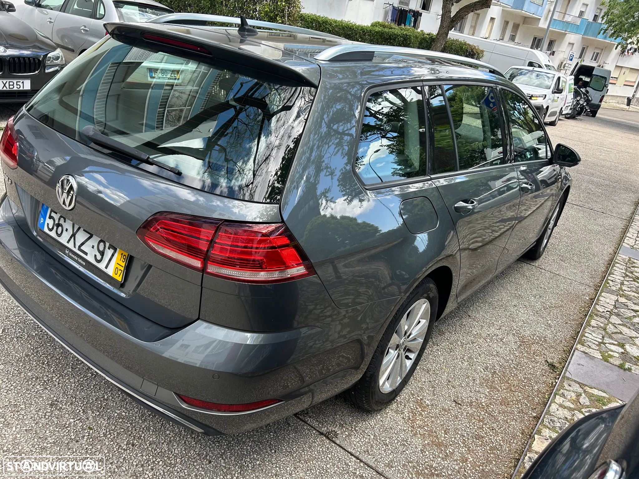 VW Golf Variant 1.6 TDi Confortline DSG - 6