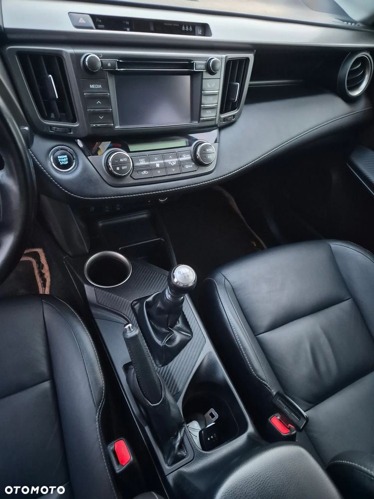 Toyota RAV4 - 7
