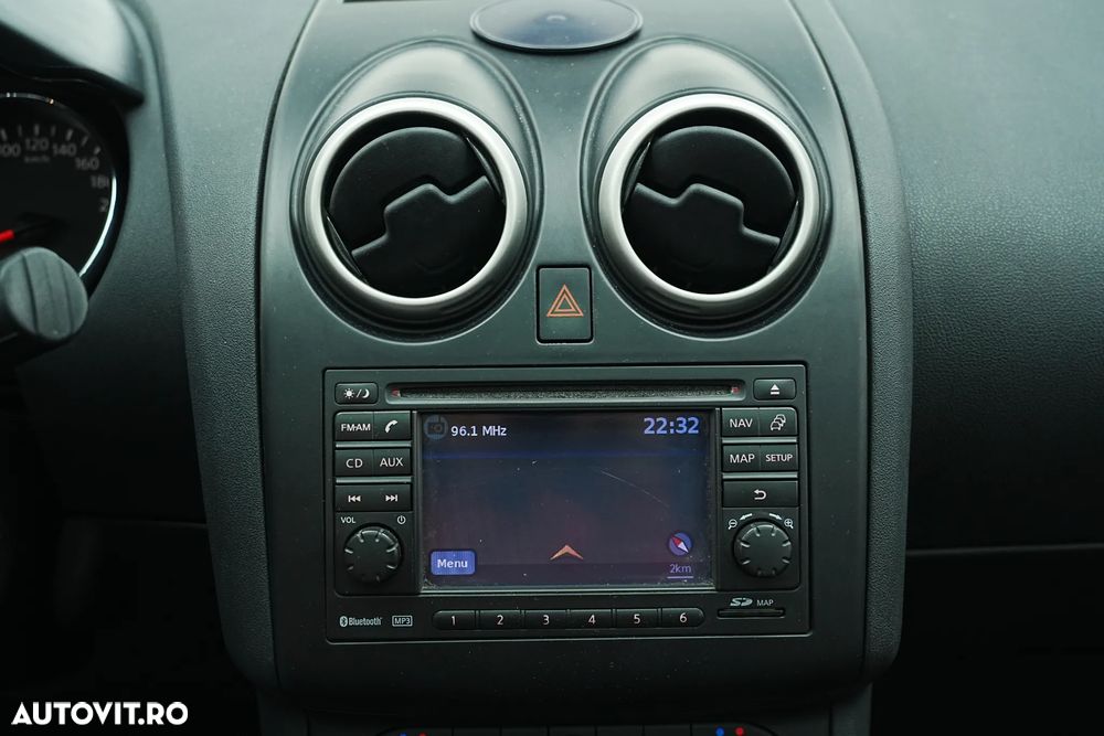 Nissan Qashqai 2.0 DCI DPF 4X4 Acenta SP - 32