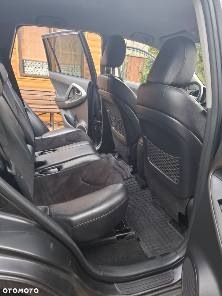 Toyota RAV4 2.0 VVT-i Prestige NAVI MS - 18