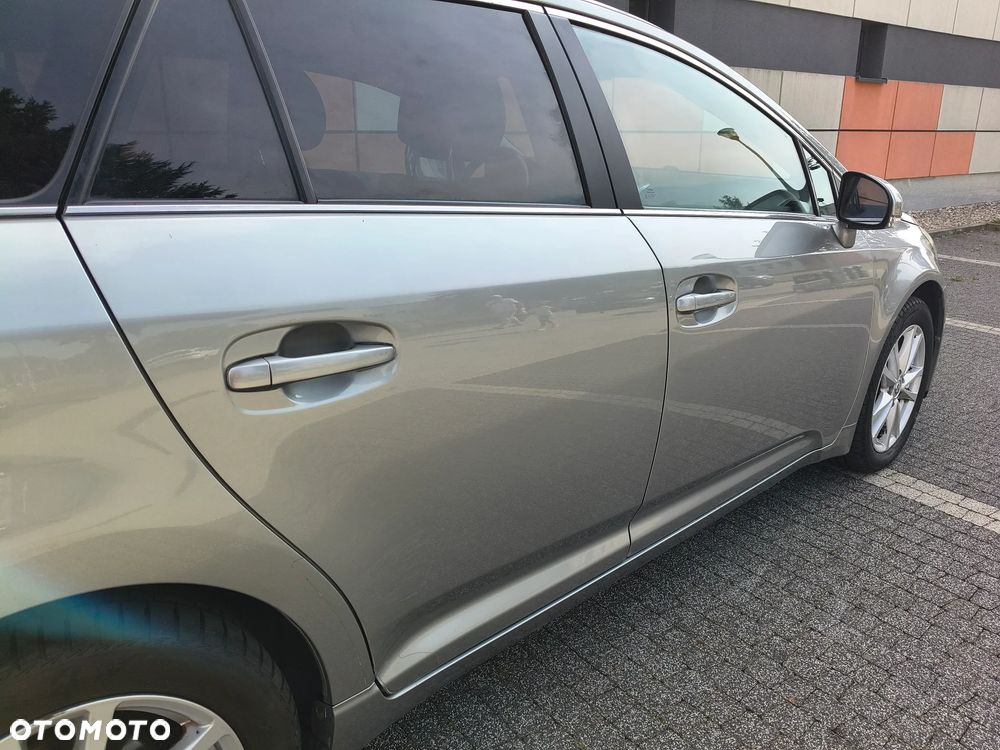 Toyota Avensis 2.2 D-4D Automatik Executive - 28