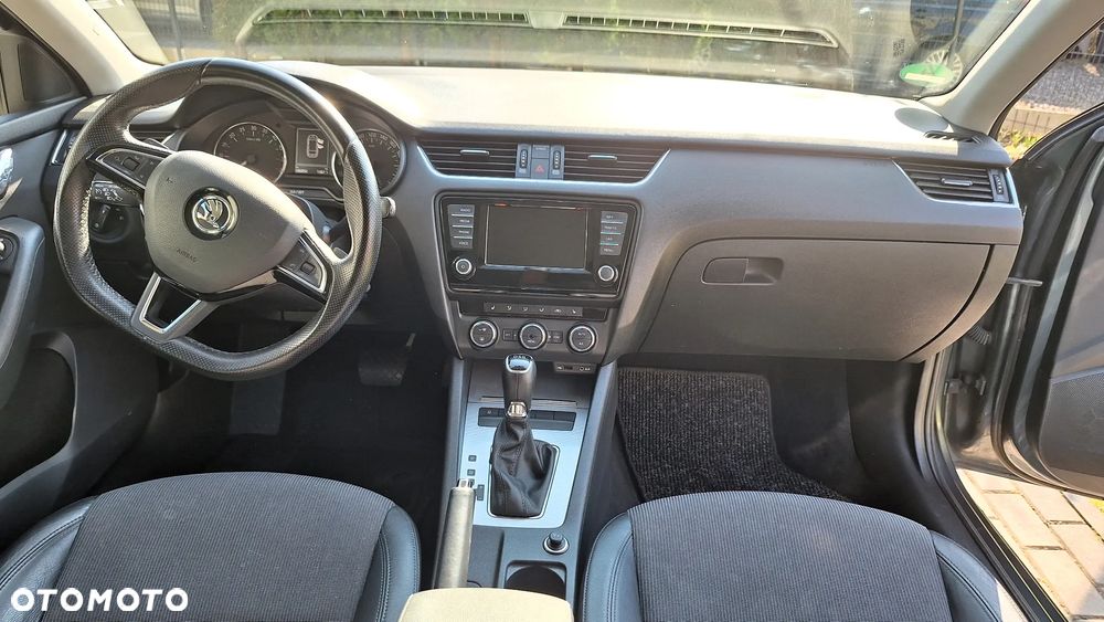 Skoda Octavia 2.0 TDI DSG Style - 8