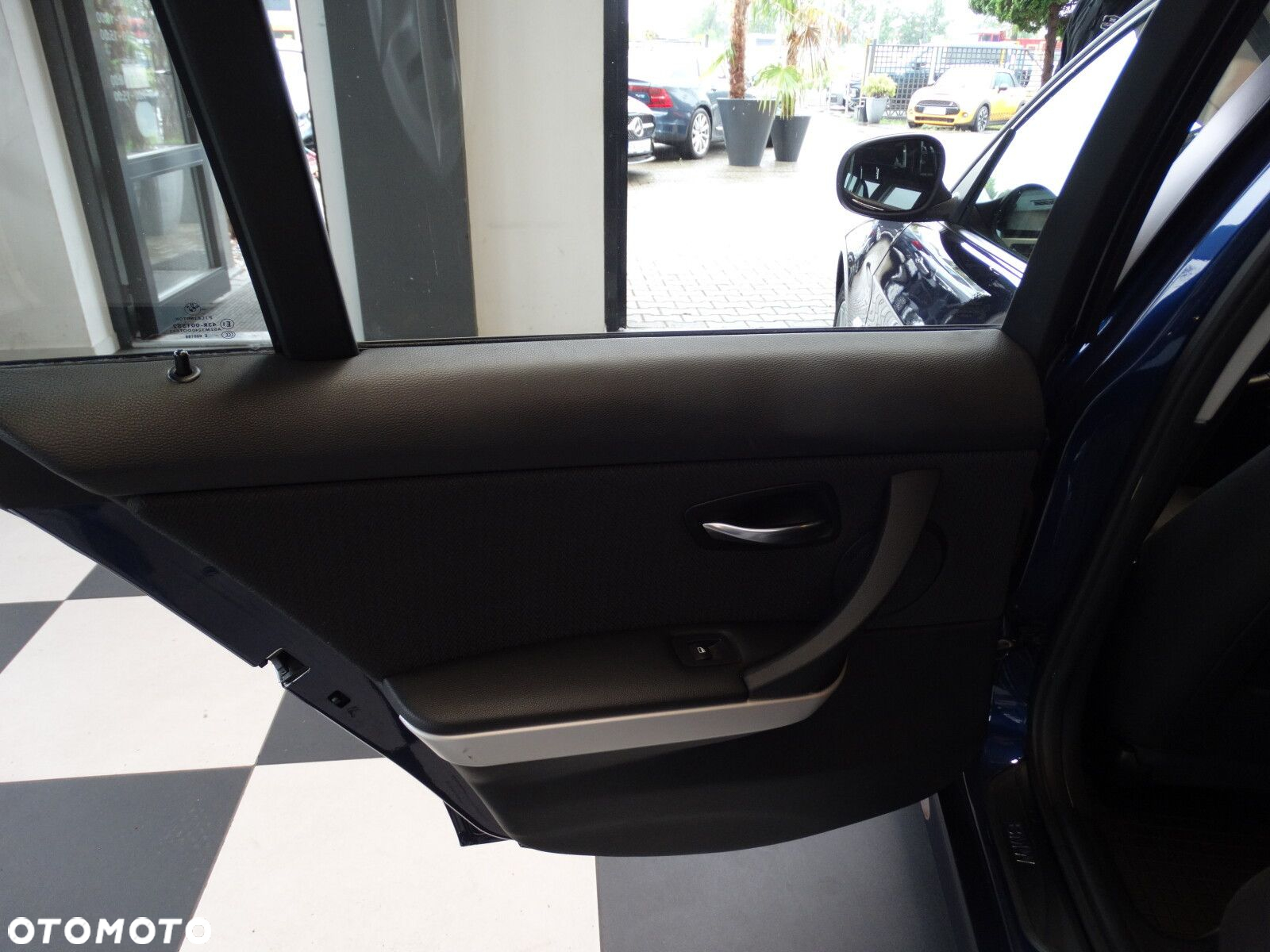 BMW Seria 3 - 34