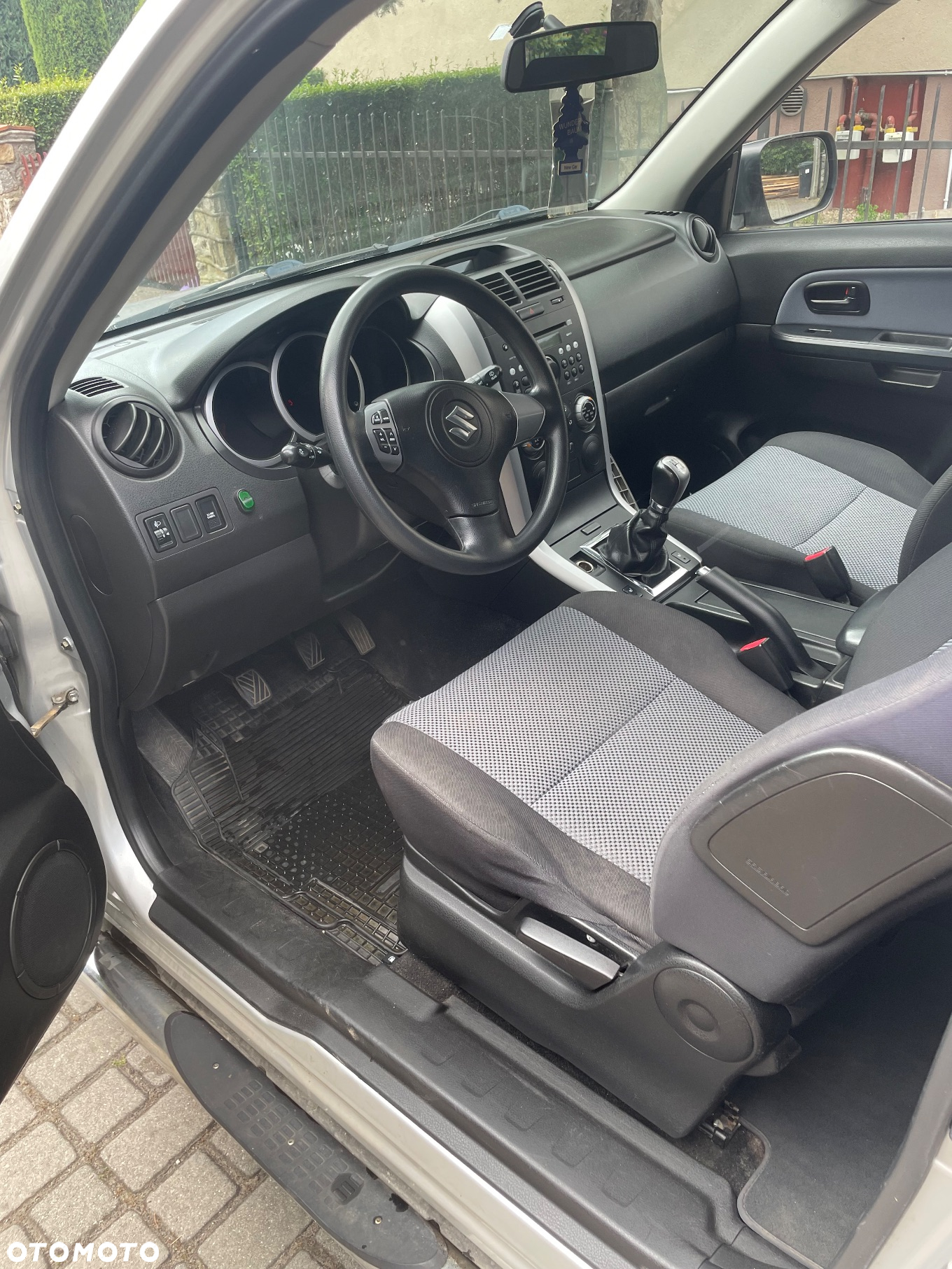 Suzuki Grand Vitara 1.6 - 6