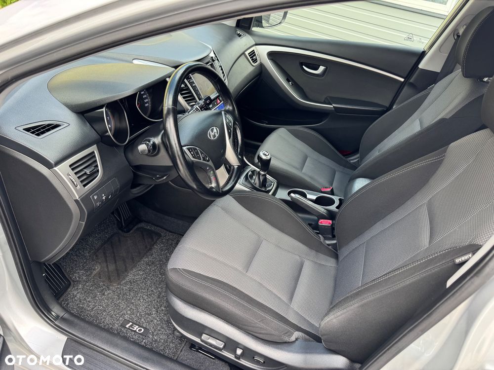 Hyundai i30 1.4 BlueDrive Go - 15